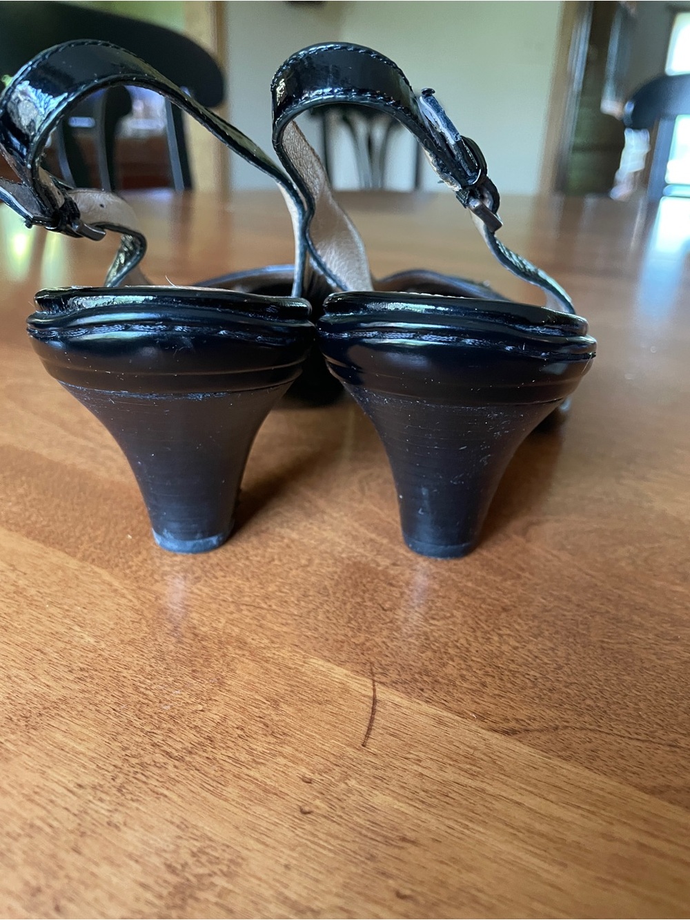 Sofft Callan Black Patent Slingback Pumps - Picture 4 of 6